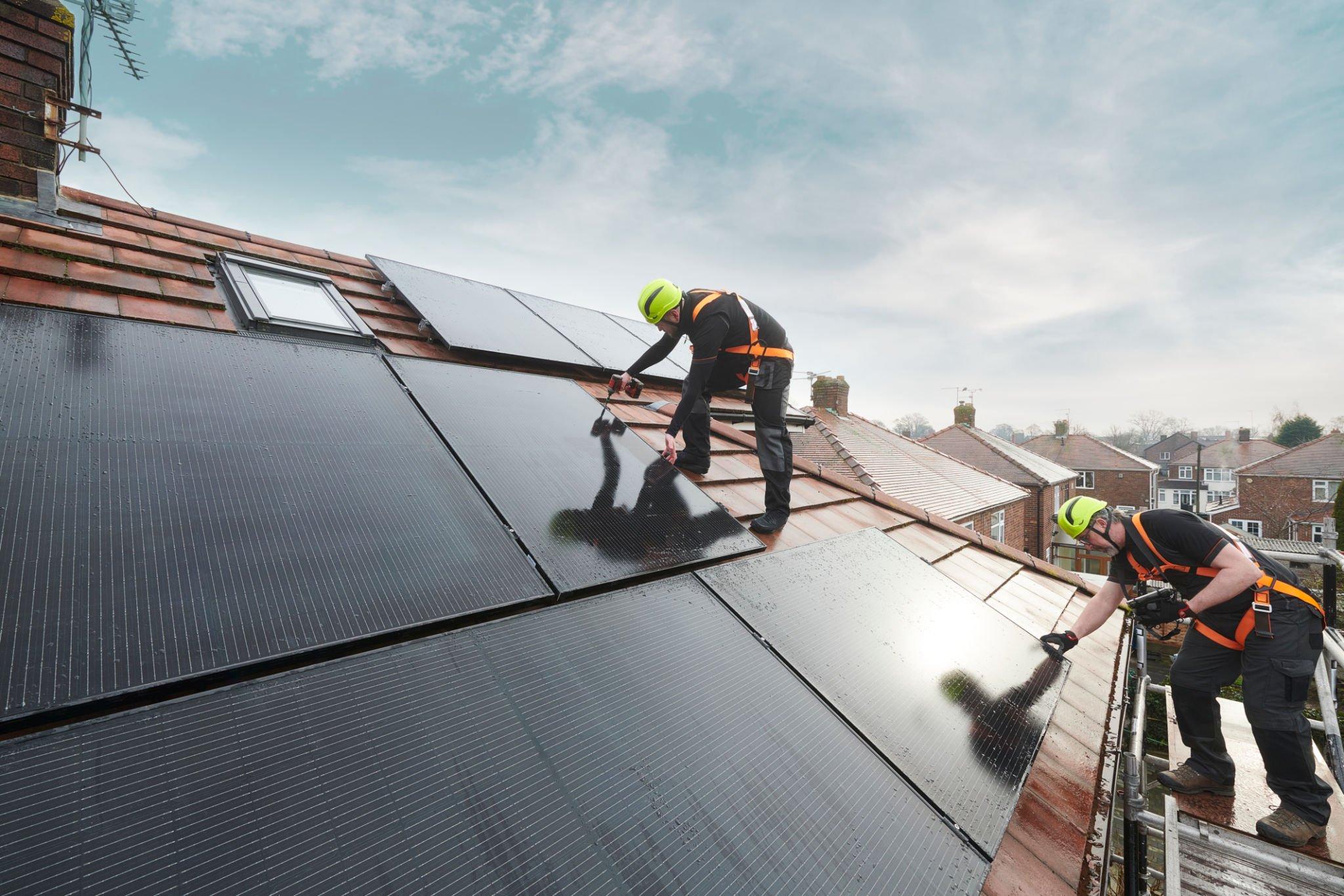 guide-panneaux-photovoltaiques-62 Installation de panneaux photovoltaïques autonomes : guide complet pour optimiser votre autonomie énergétique