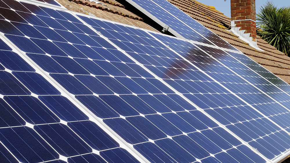 guide-panneaux-photovoltaiques-wallonie-1 Installation de panneaux photovoltaïques en Wallonie : guide pratique et conseils