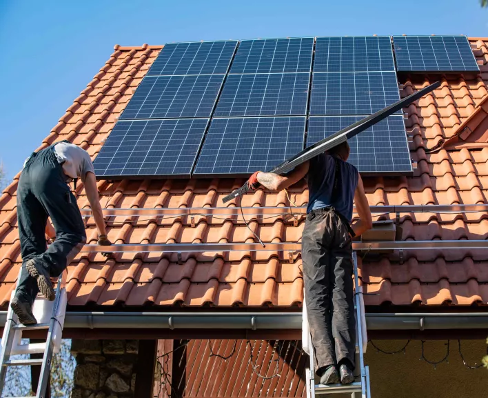 guide-photovoltaique-alsace-2 Installation de panneaux photovoltaïques en Alsace : guide pratique et conseils