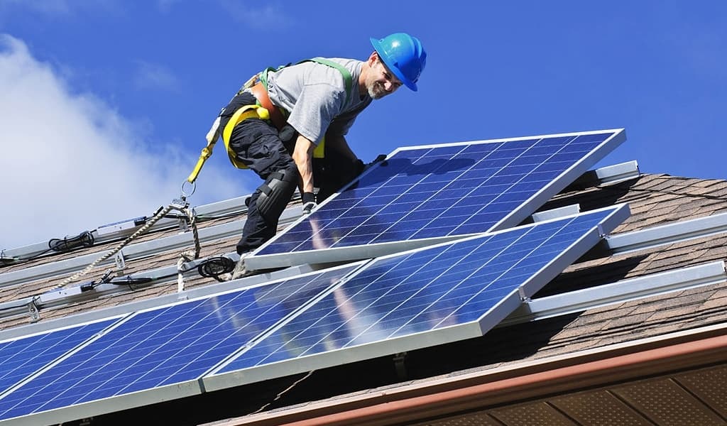 installateur-panneaux-photovoltaiques-11 installateur agréé de panneaux photovoltaïques