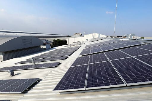 découvrez les avantages des panneaux photovoltaïques pour toiture : une solution écologique et économique pour produire votre propre énergie solaire, réduire vos factures d'électricité et contribuer à la protection de l'environnement. optez pour une installation de qualité et intégrez ces panneaux à votre habitat.