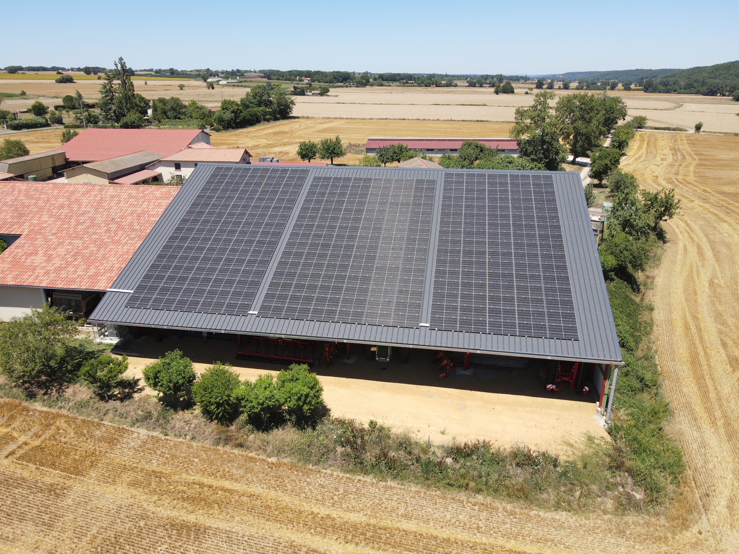 installation-photovoltaique-8400-kwh-2 Calcul d'une installation photovoltaïque de 8400 kWh : tout ce qu'il faut savoir