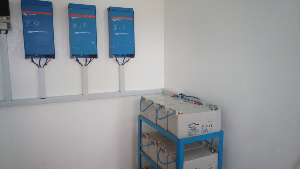 installation-photovoltaique-triphasee-6 Schéma d'installation photovoltaïque triphasé : tout ce que vous devez savoir