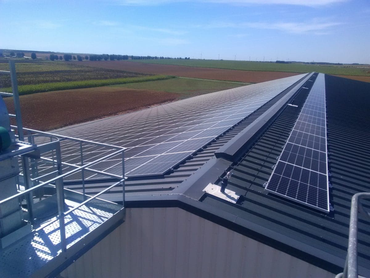 installation-pv-100-kwc-cle-en-main-4 Installation photovoltaïque 100 kWc clé en main : un investissement sûr et rentable