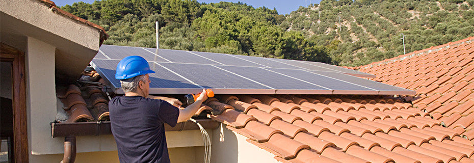 installation-solaire-hors-reseau-3 Guide complet pour une installation solaire hors réseau efficace