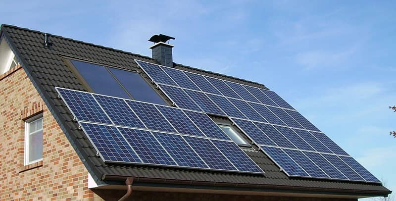 installer-panneau-solaire-en-5-etapes-2 Découvrez comment monter votre propre panneau solaire en seulement 5 étapes simples !