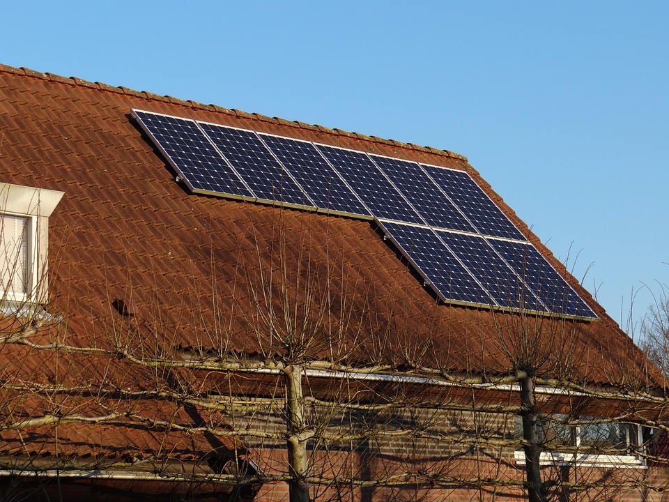 installer-panneau-solaire-en-5-etapes-3 Découvrez comment monter votre propre panneau solaire en seulement 5 étapes simples !