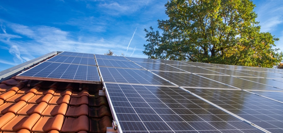 panneau-solaire-economie-3 Découvrez comment ce panneau solaire a réduit ma facture d'électricité de 90% !