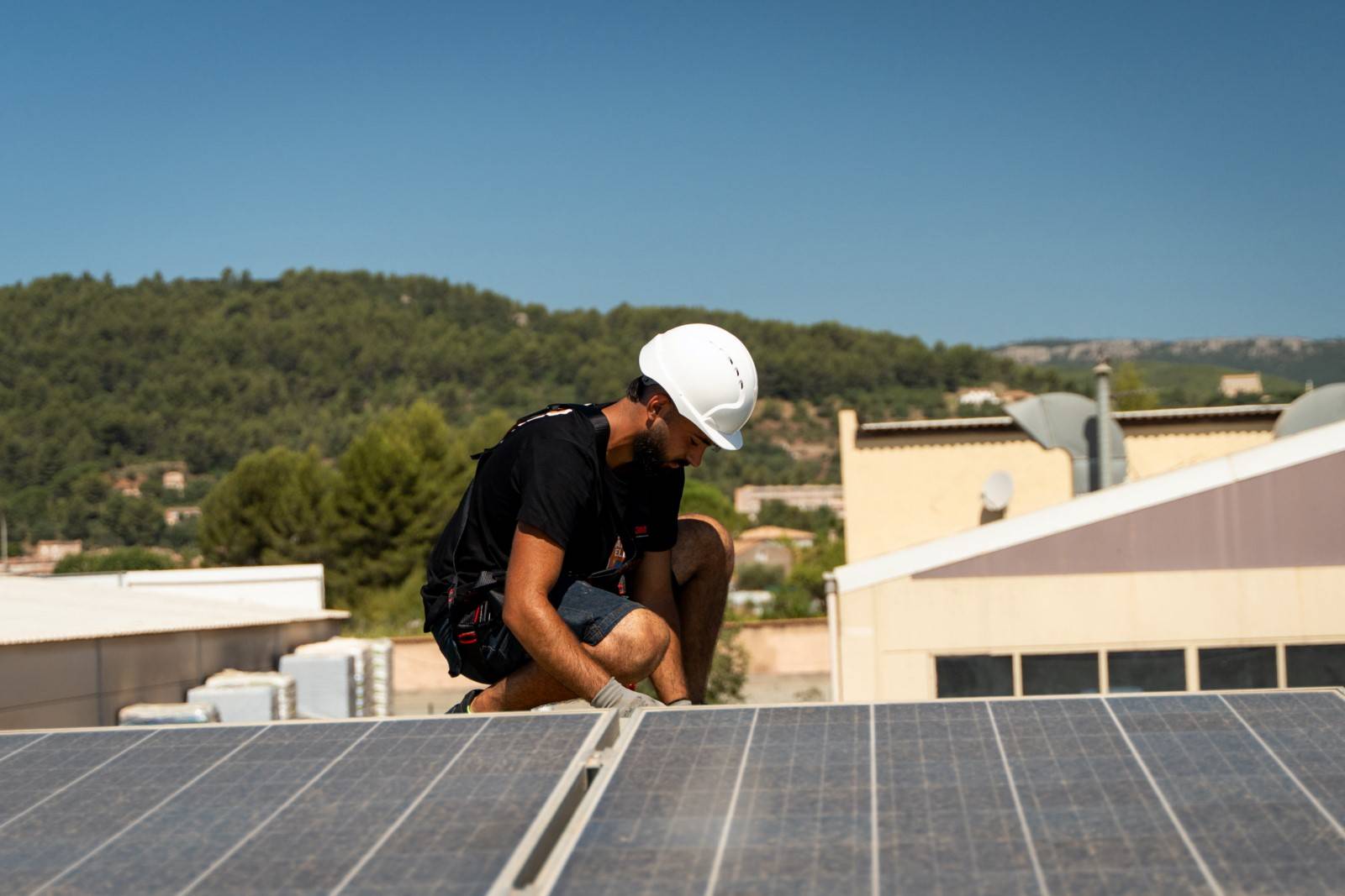 panneau-solaire-facture-1 Révélation choc : comment un panneau solaire en autoconsommation a changé ma facture d'électricité à jamais