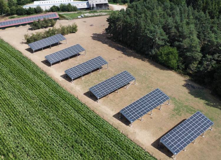panneaux-photovoltaiques-2025-2 Découvrez les panneaux photovoltaïques incontournables en 2025 qui vont transformer votre facture d'électricité !