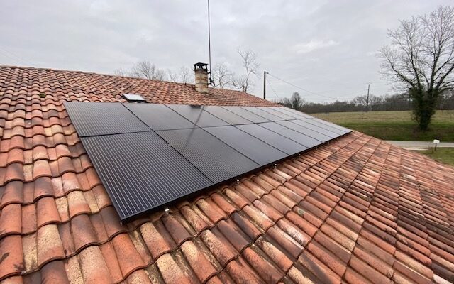 panneaux-solaires-6kw-3 Vous ne devinerez jamais combien de panneaux solaires il vous faut pour 6kW