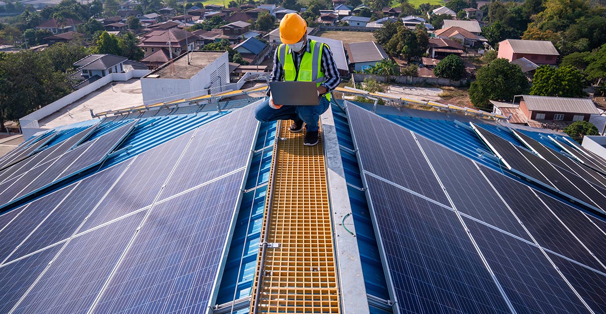 panneaux-solaires-budget-1 Découvrez le nombre de panneaux solaires qui va transformer votre maison sans exploser votre budget !