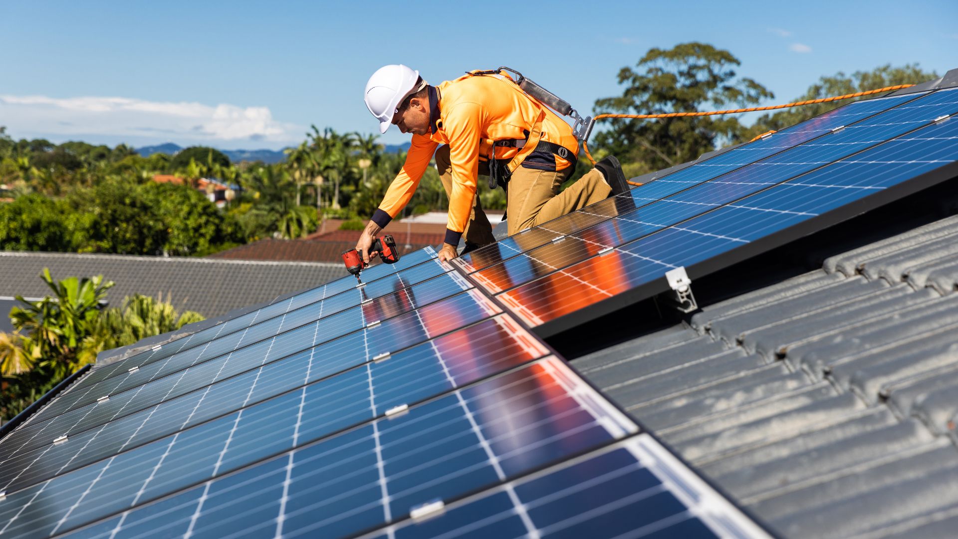 panneaux-solaires-economies-16 Comment la pose de panneaux solaires peut réduire vos factures d'énergie