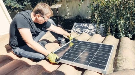 panneaux-solaires-facture-reduite Découvrez comment des panneaux solaires peuvent réduire votre facture d'électricité de moitié !