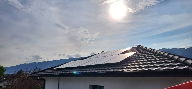 panneaux-solaires-haute-savoie-facture-2 Découvrez pourquoi les panneaux solaires en Haute-Savoie vont transformer votre facture d'électricité à jamais