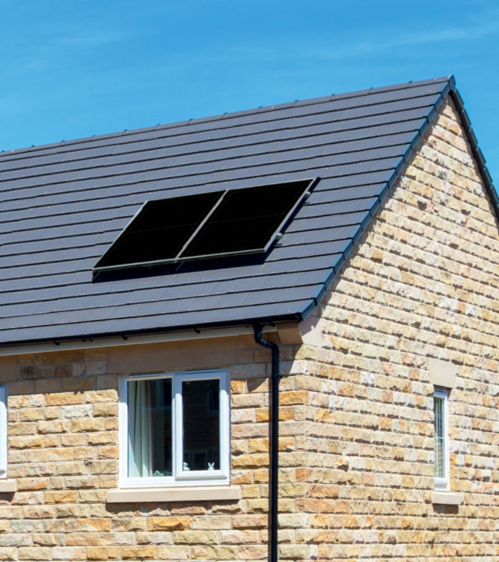 panneaux-solaires-toiture-4 Découvrez comment les panneaux solaires intégrés à votre toiture peuvent transformer votre maison en fortune !