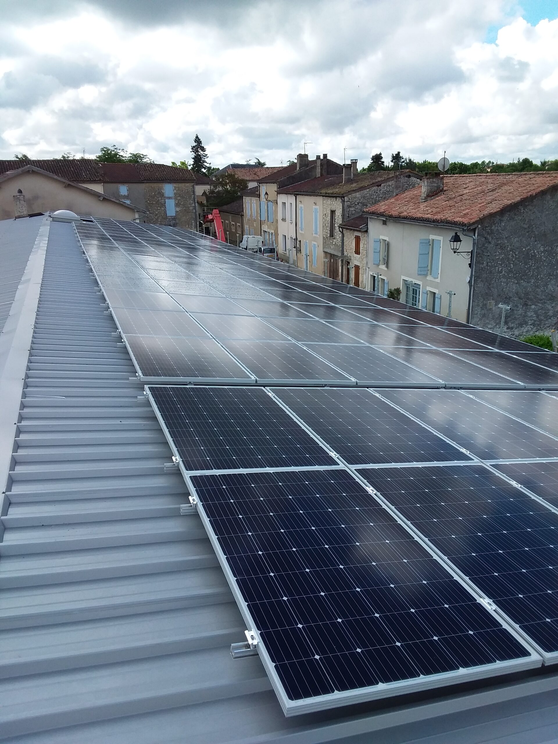 photovoltaique-ariege-rentable Installation photovoltaïque en Ariège : un investissement rentable pour votre futur