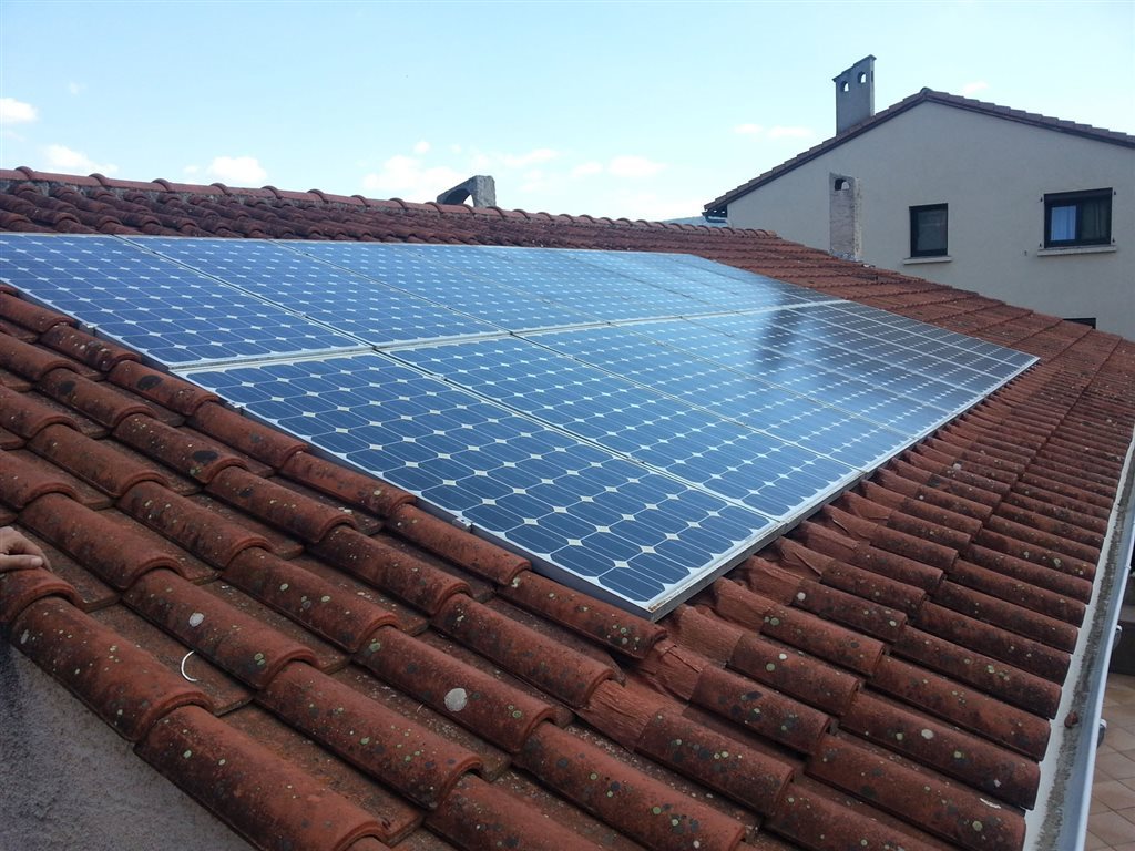 photovoltaique-auvergne Installation photovoltaïque en Auvergne : maximisez votre investissement énergétique