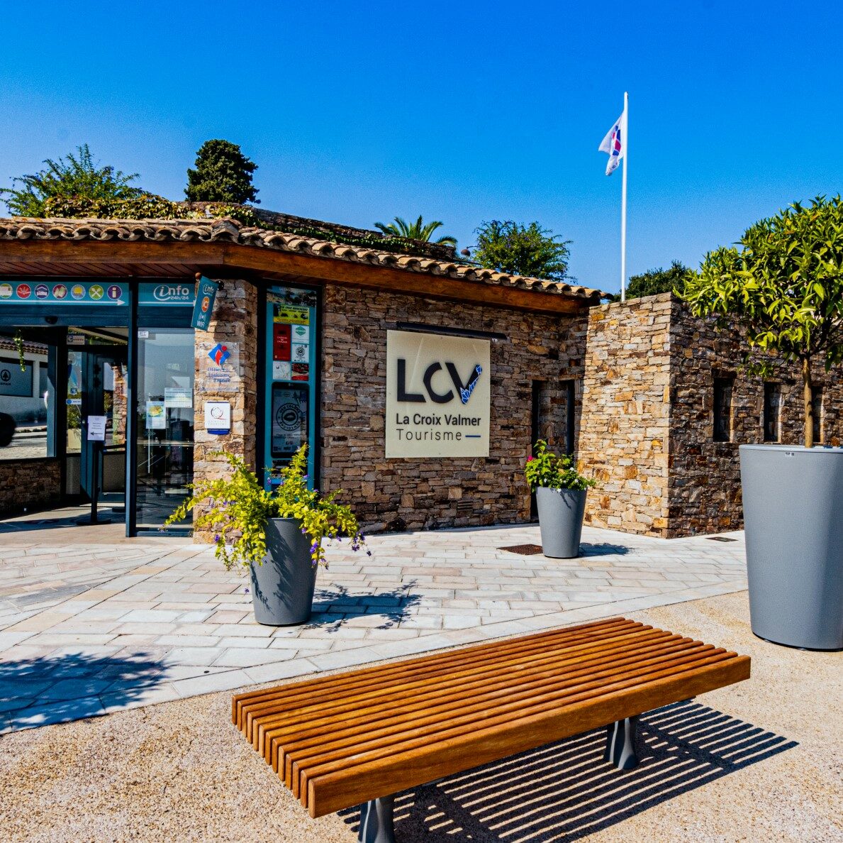 photovoltaique-croix-valmer-1 Installation photovoltaïque à La Croix Valmer : un investissement durable pour votre avenir