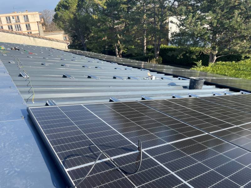 photovoltaique-erp-1 Installation photovoltaïque : conformité aux normes ERP