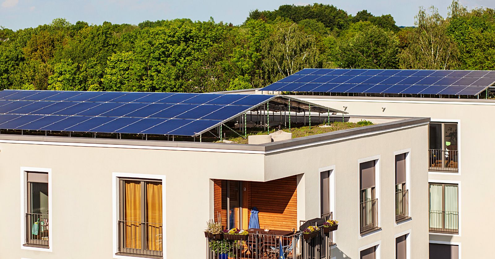 photovoltaique-valorisation-immeuble Installation photovoltaïque : un atout pour valoriser votre immeuble