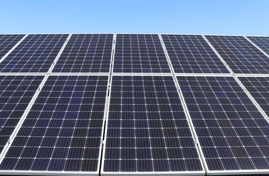 découvrez la prime photovoltaïque, une aide financière pour encourager l'installation de panneaux solaires. profitez d'un soutien à votre transition énergétique et réduisez vos factures d'électricité tout en contribuant à la préservation de l'environnement.