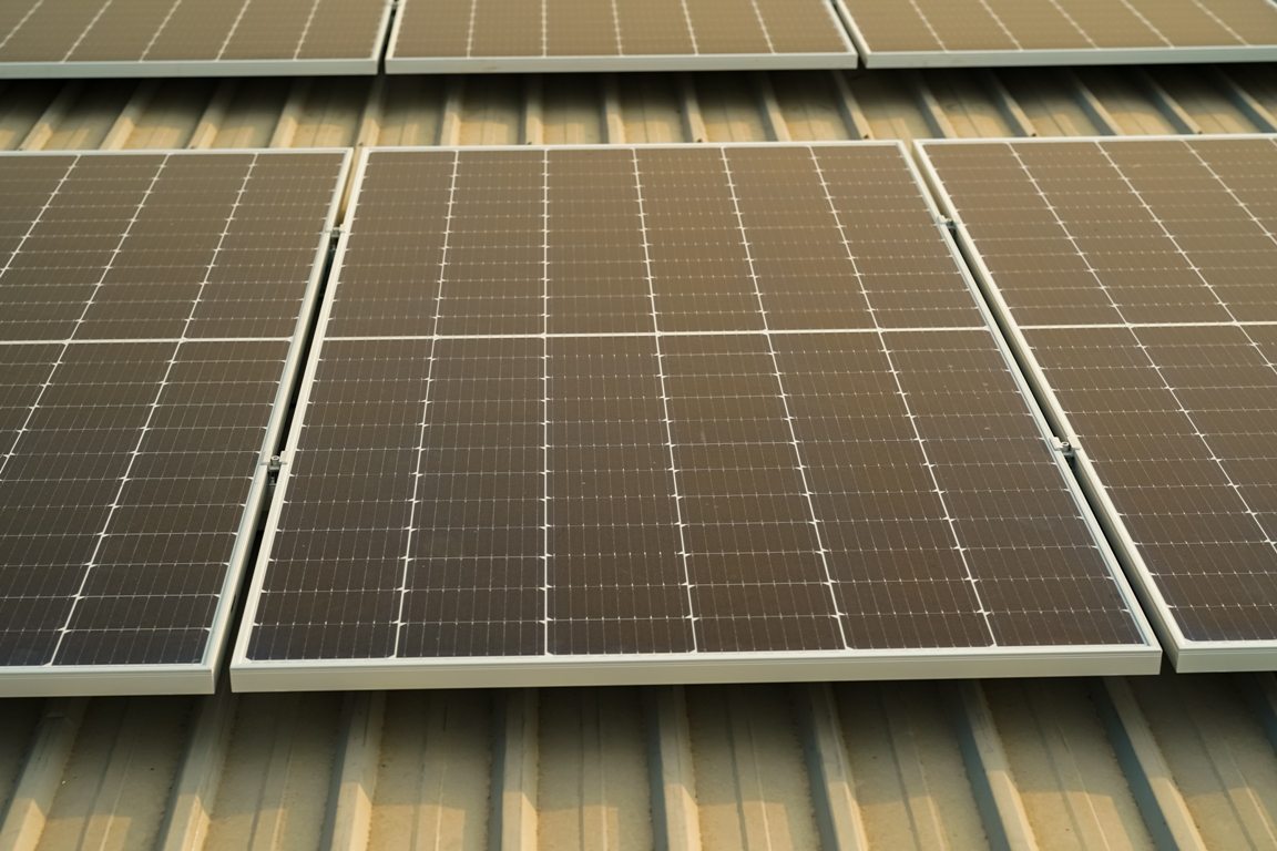 revolution-energie-solaire-1 Découvrez comment Total Énergie révolutionne l'énergie solaire avec ces panneaux photovoltaïques !