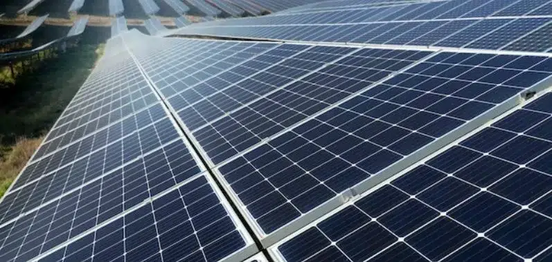 revolution-panneaux-photovoltaiques-2 Découvrez pourquoi ces nouveaux panneaux photovoltaïques vont révolutionner votre facture d'électricité !