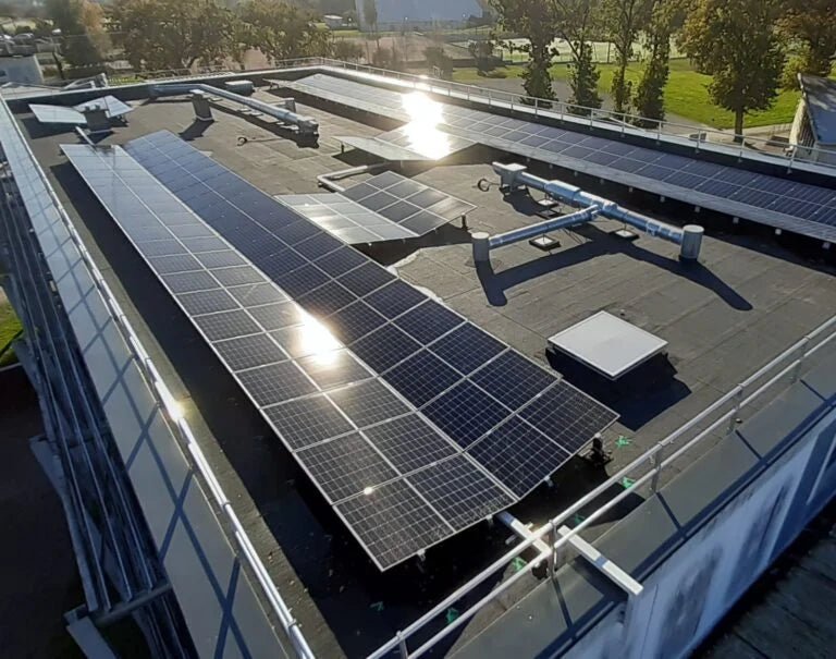 strategie-solaire-pour-reduire-facture-denergie-2 Découvrez la stratégie secrète pour réduire votre facture d'énergie grâce au solaire !