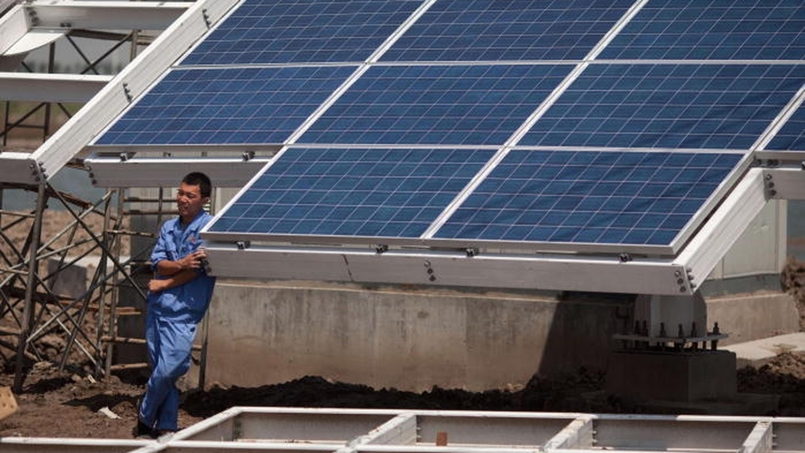 tarifs-panneaux-photovoltaiques-luxembourg-scaled Les tarifs d'installation de panneaux photovoltaïques au Luxembourg