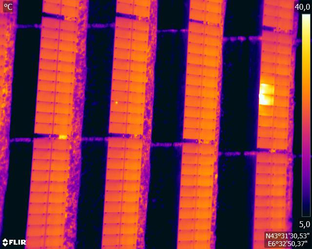 thermographie-photovoltaique Analyse thermographique des installations photovoltaïques : optimiser la performance énergétique