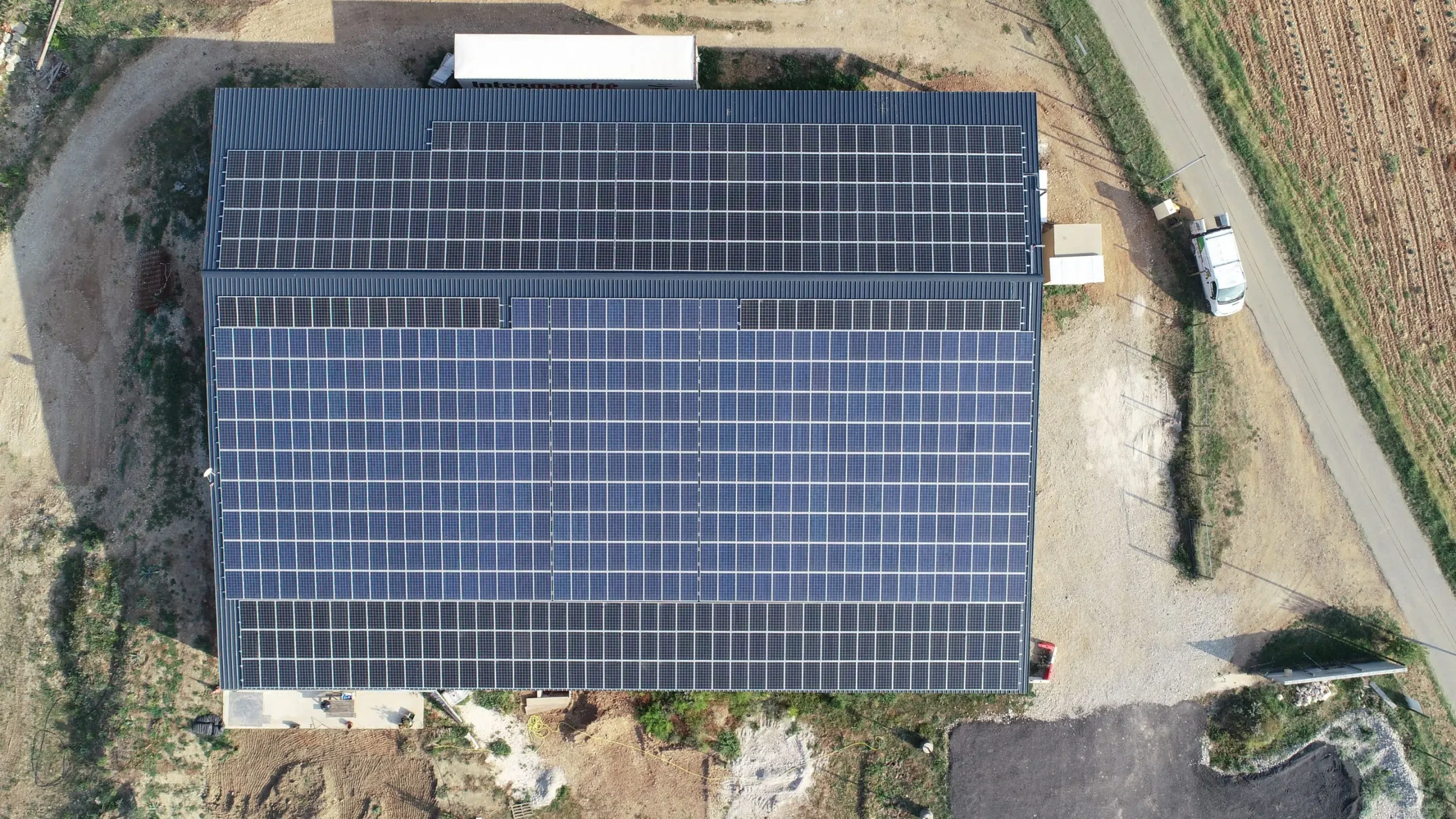 urbanisme-photovoltaique-scaled Le code de l'urbanisme et les enjeux des installations photovoltaïques