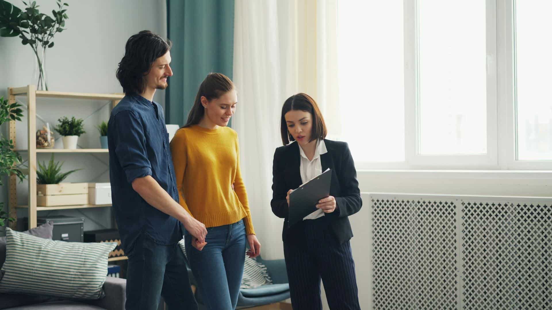 visite-technique-essentielle-1 Installation photovoltaïque : pourquoi une visite technique est essentielle avant la vente