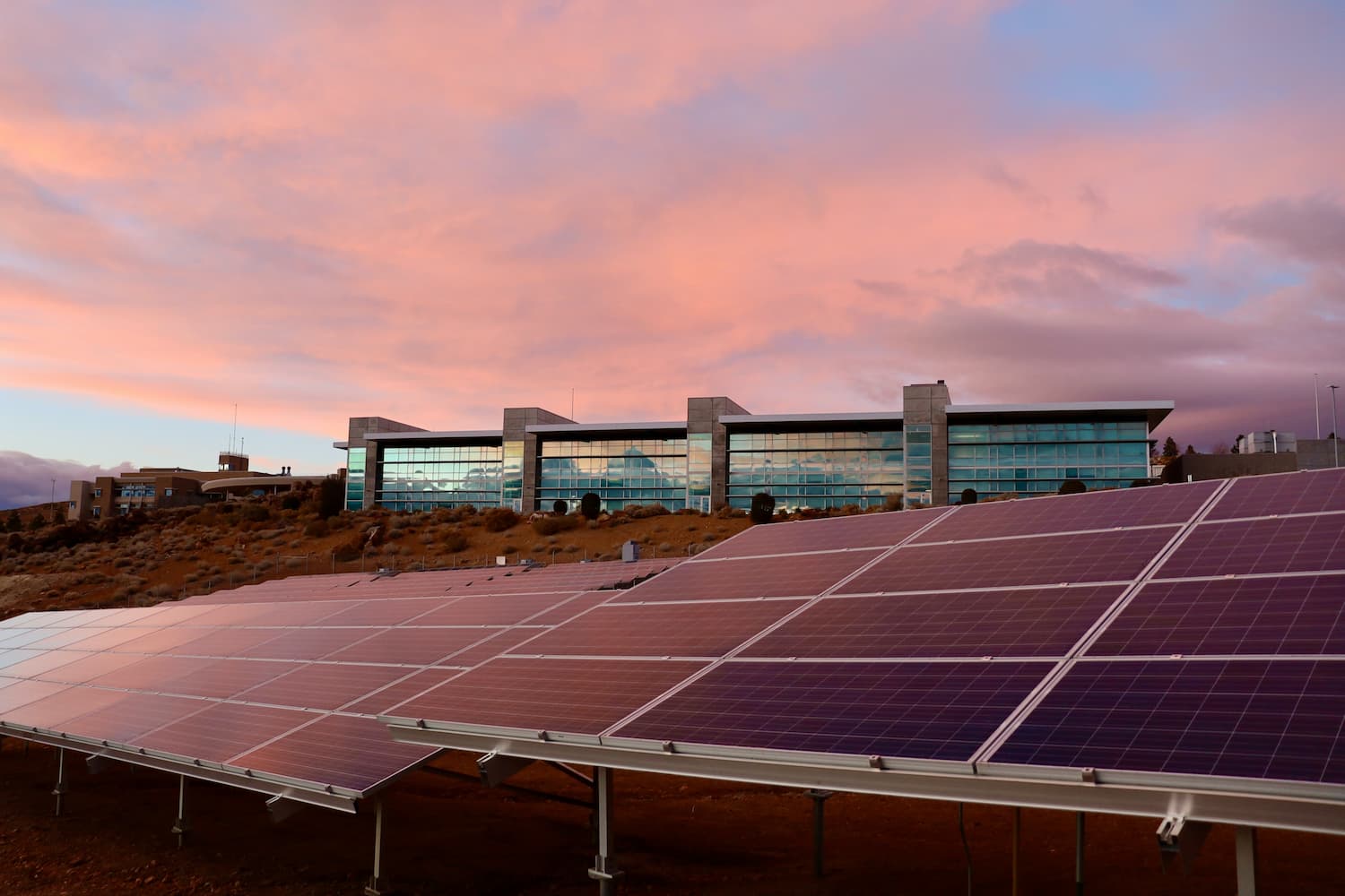 découvrez les différentes aides de l'état pour l'installation de panneaux photovoltaïques. profitez de subventions, crédits d'impôt et dispositifs avantageux pour réduire vos coûts et optimiser votre transition énergétique.