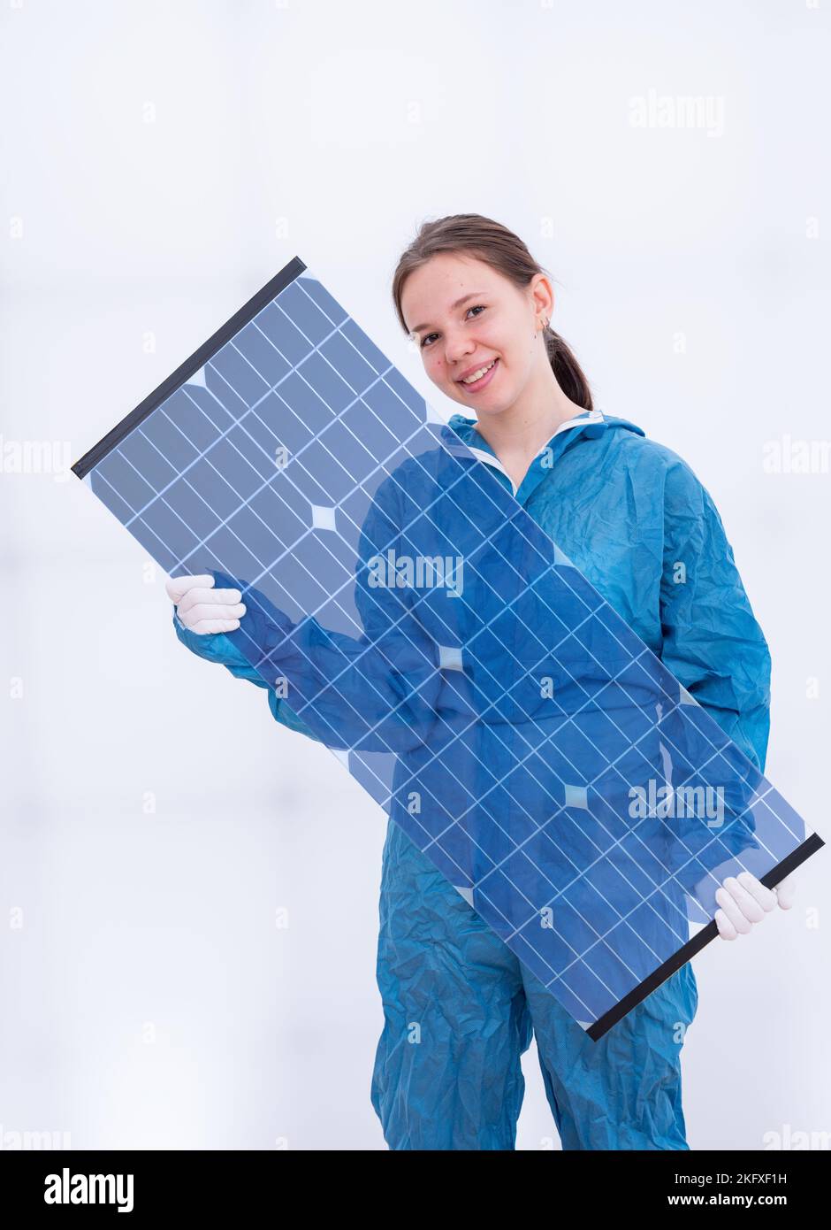 découvrez les panneaux photovoltaïques transparents, une innovation qui allie performance énergétique et esthétique. idéaux pour des applications variées, ces panneaux permettent de générer de l'électricité tout en préservant la luminosité de votre espace. optez pour une solution énergétique moderne et durable pour votre maison ou votre entreprise.