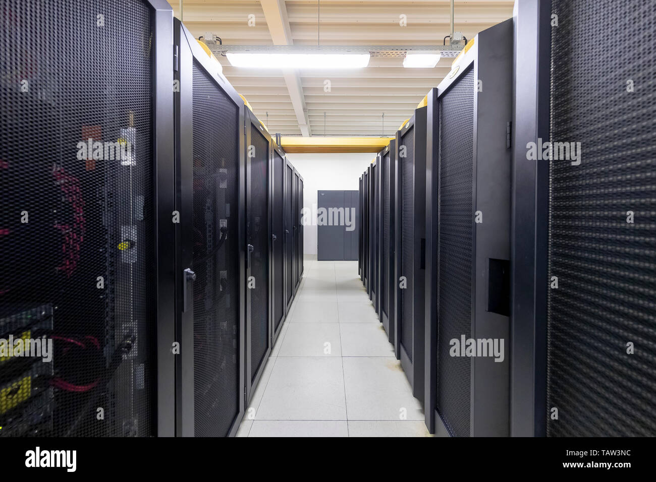 découvrez les effets du mistral sur le climat régional et son influence sur les températures, les précipitations et les écosystèmes locaux. comprenez comment ce vent puissant façonne la météo en provence et ses conséquences sur l'agriculture et la vie quotidienne.