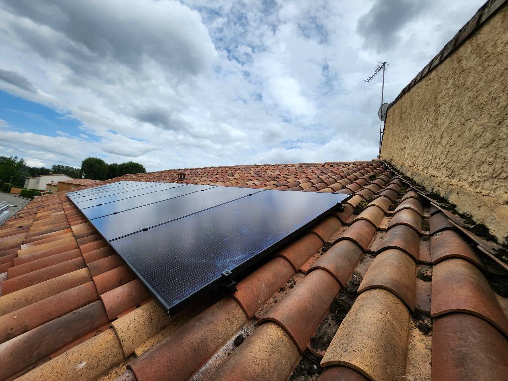découvrez les panneaux photovoltaïques de 3 kwc, une solution idéale pour produire votre propre électricité verte. profitez d'économies d'énergie et contribuez à la protection de l'environnement grâce à cette technologie innovante et durable.