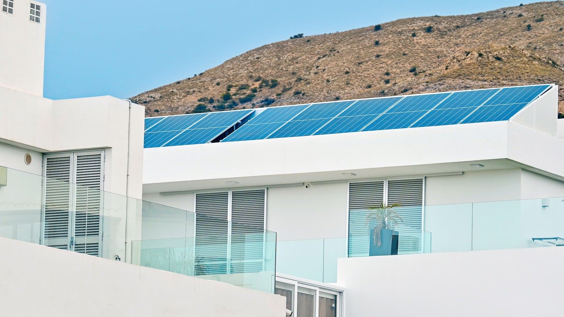 découvrez comment une installation photovoltaïque de 9 kwc peut vous faire réaliser des économies d'énergie significatives. profitez des avantages financiers et écologiques de l'énergie solaire tout en réduisant vos factures d'électricité.