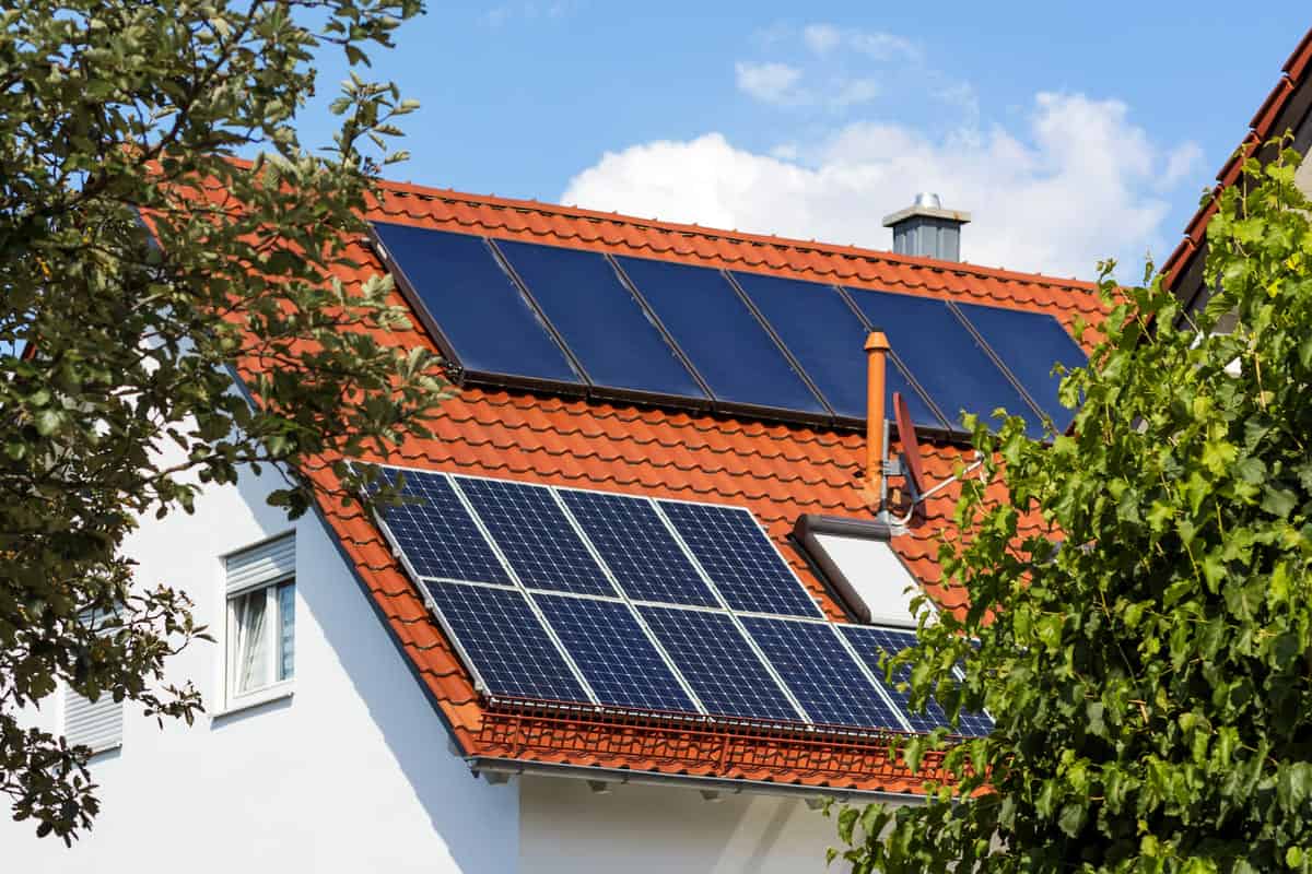 découvrez les secrets des panneaux photovoltaïques : comment ils fonctionnent, leurs avantages écologiques et économiques, ainsi que les astuces pour maximiser leur efficacité. apprenez à tirer le meilleur parti de l'énergie solaire pour un avenir durable.
