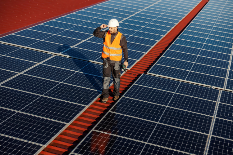 découvrez notre expertise en photovoltaïque pour vous aider à optimiser votre production d'énergie solaire. profitez de conseils personnalisés, d'installations de qualité et d'un service après-vente irréprochable. transformez votre habitation en une source d'énergie durable et réduisez vos factures dès aujourd'hui.