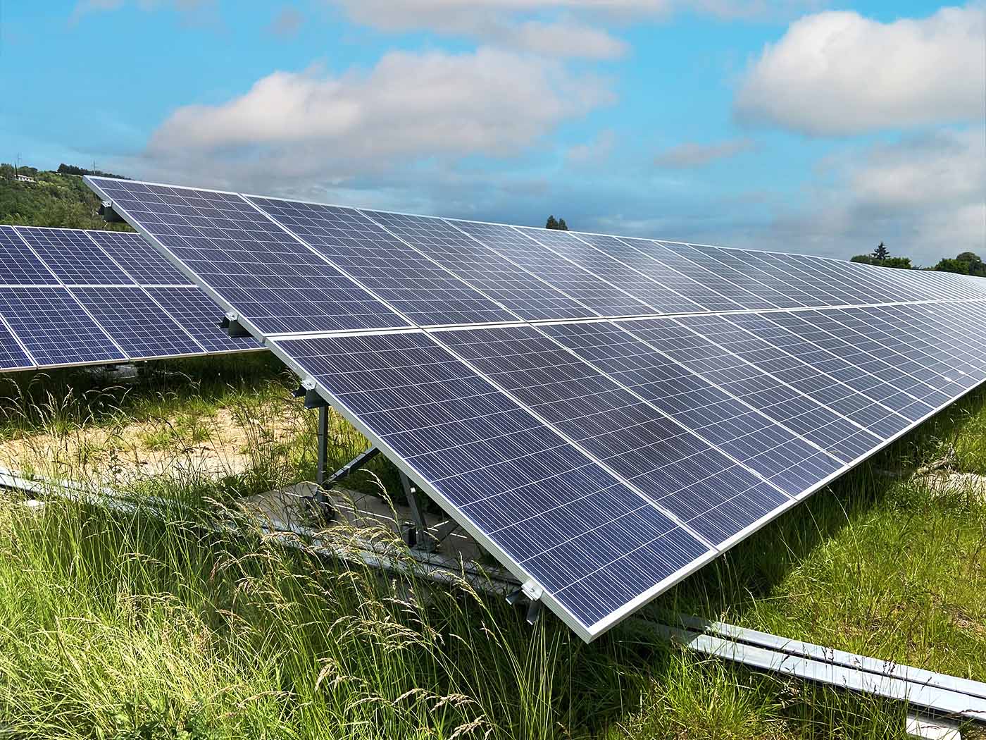 découvrez les avantages de l'installation photovoltaïque au sol pour une production d'énergie durable et écologique. optez pour une solution efficace qui réduit vos factures d'électricité tout en respectant l'environnement.