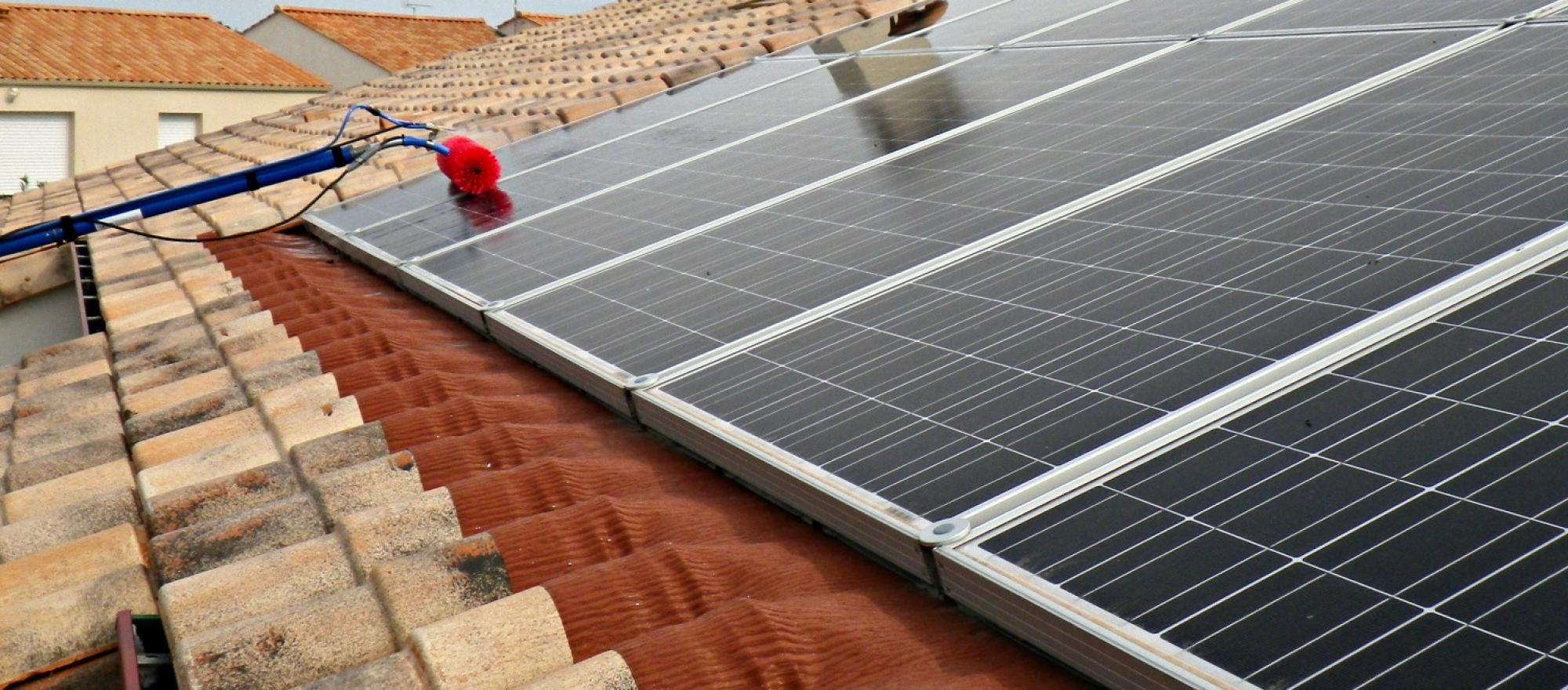 découvrez l'importance de l'entretien photovoltaïque pour maximiser l'efficacité de vos panneaux solaires. apprenez les meilleures pratiques pour garantir leur performance et prolonger leur durée de vie.