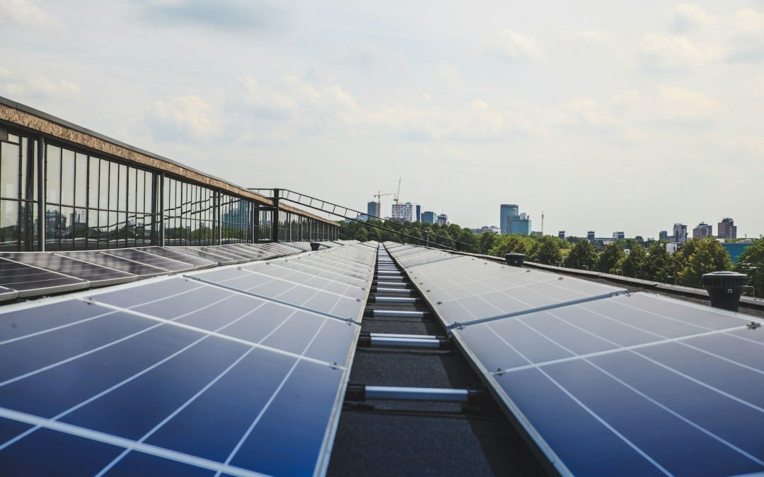 découvrez les avantages de l'investissement photovoltaïque : une solution durable et rentable pour réduire vos factures d'énergie tout en contribuant à la transition énergétique. investissez dans l'énergie du soleil et profitez d'un retour sur investissement attractif.