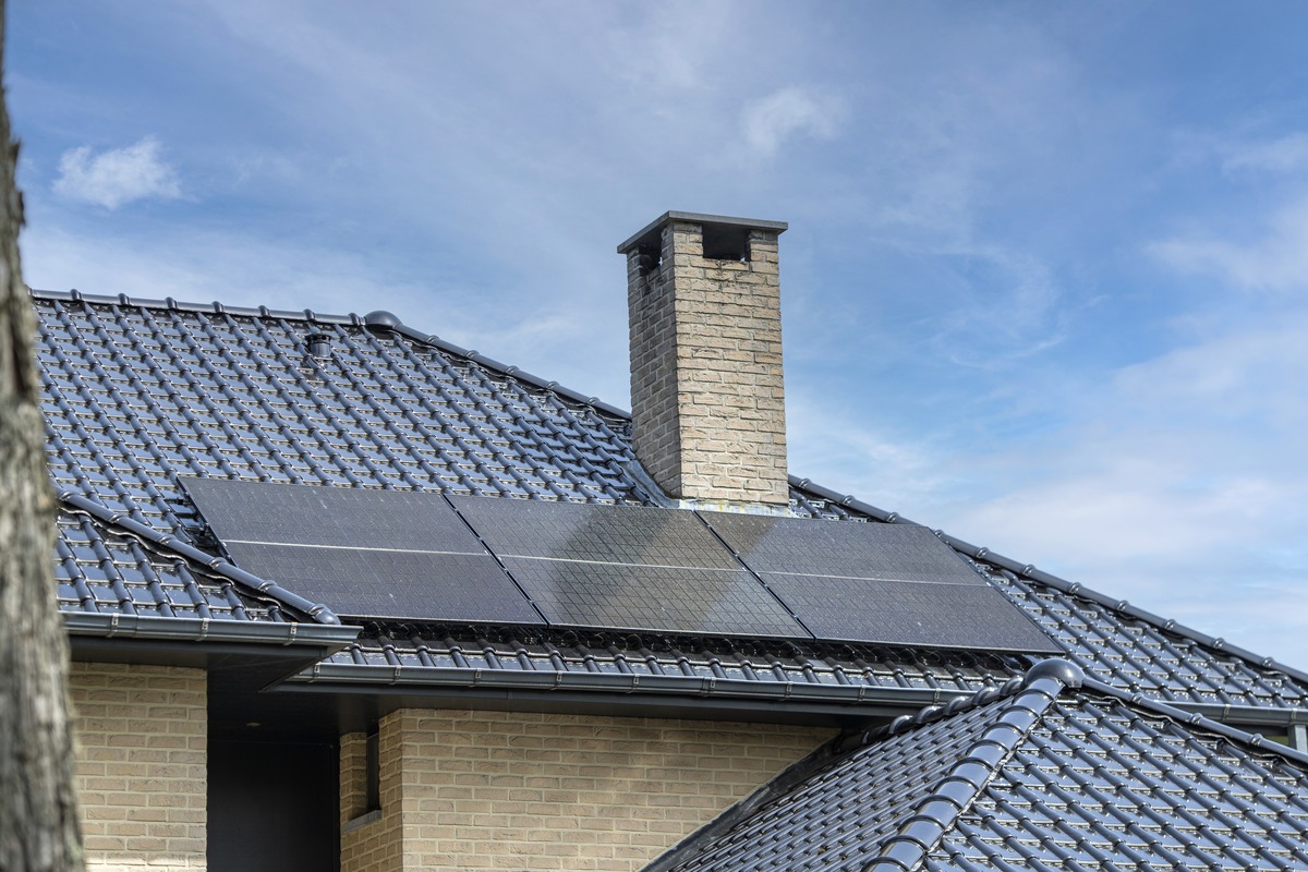 découvrez les nombreux avantages des panneaux solaires, de la réduction de votre facture d'électricité à l'impact positif sur l'environnement. apprenez comment cette énergie renouvelable peut transformer votre quotidien et vous faire bénéficier d'aides financières.