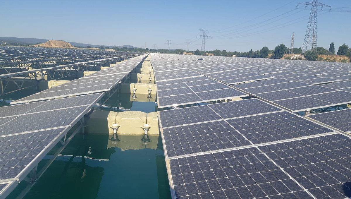 découvrez comment l'installation photovoltaïque peut transformer votre consommation d'énergie en vous permettant de produire votre propre électricité. profitez d'une solution écologique et économique, tout en contribuant à la transition énergétique. informez-vous sur les avantages, le processus d'installation et les aides financières disponibles.