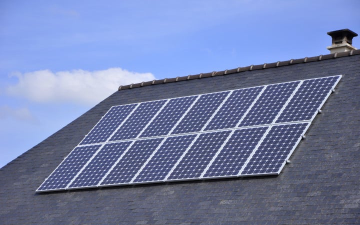 découvrez les avantages des panneaux photovoltaïques pour produire votre propre électricité. réduisez vos factures d'énergie et optez pour une solution durable et écologique. informez-vous sur les types de panneaux, leur installation et les aides financières disponibles.