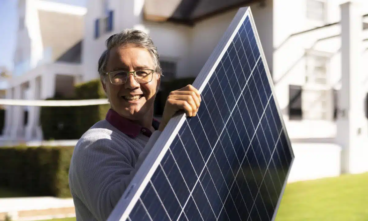 découvrez comment installer des panneaux solaires par vous-même grâce à notre guide complet. profitez d'économies d'énergie tout en contribuant à la protection de l'environnement. apprenez les étapes essentielles, les outils nécessaires et les conseils pratiques pour réussir votre installation solaire.