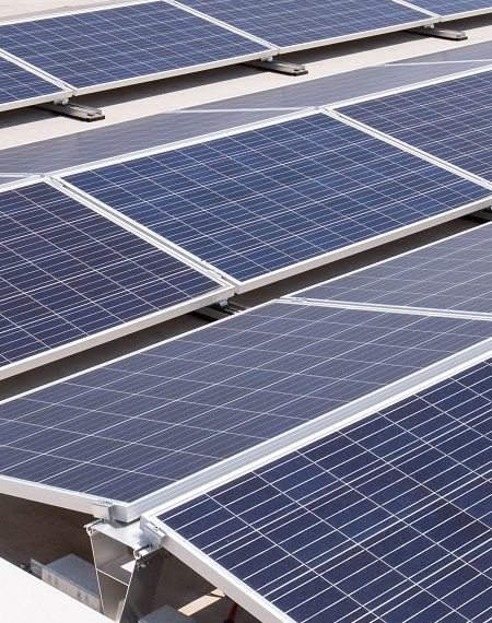 optimisez votre production d'énergie solaire avec notre audit photovoltaïque. nous analysons l'efficacité de vos panneaux solaires et vous conseillons sur les améliorations possibles pour maximiser vos économies et réduire votre empreinte carbone.