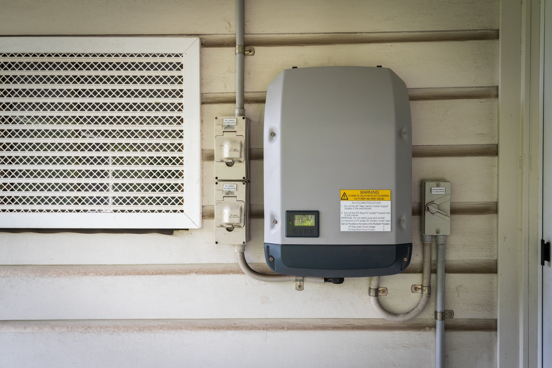 avantages-onduleurs-on-line-solaire-1 Avantages des onduleurs on-line pour une installation solaire photovoltaïque