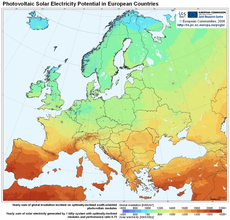 carte-panneaux-photovoltaiques Carte des installations de panneaux photovoltaïques : un panorama complet des ressources solaires